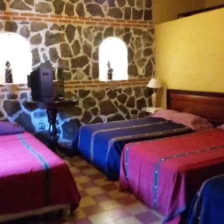 Hotel Casa Maria Jose Антигуа-Гватемала Экстерьер фото