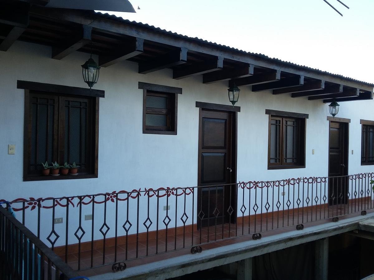 Hotel Casa Maria Jose Антигуа-Гватемала Экстерьер фото