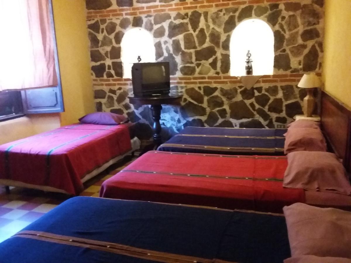 Hotel Casa Maria Jose Антигуа-Гватемала Экстерьер фото