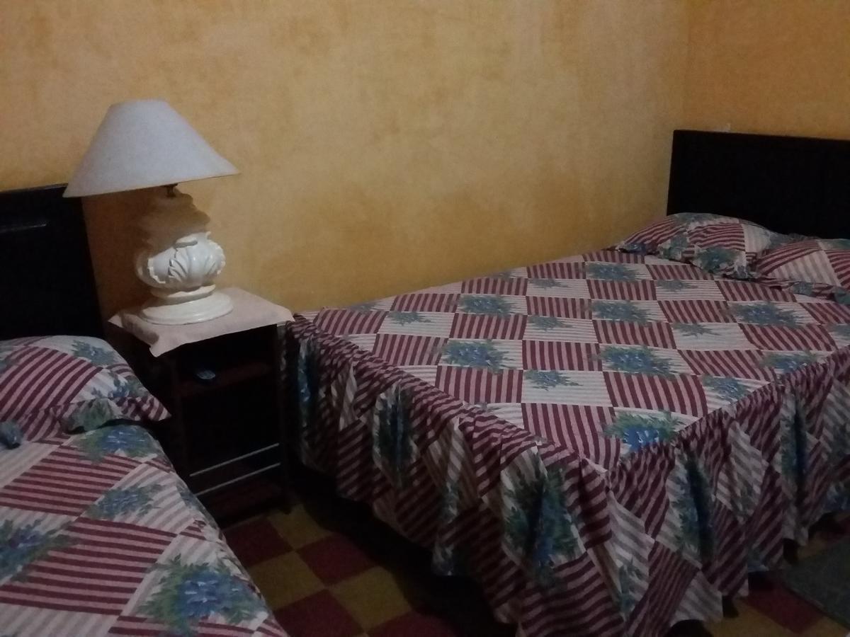Hotel Casa Maria Jose Антигуа-Гватемала Экстерьер фото